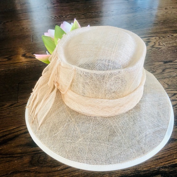 Formal hat perfect for tea party, Kentucky Derby, wedding or church! - Picture 2 of 3